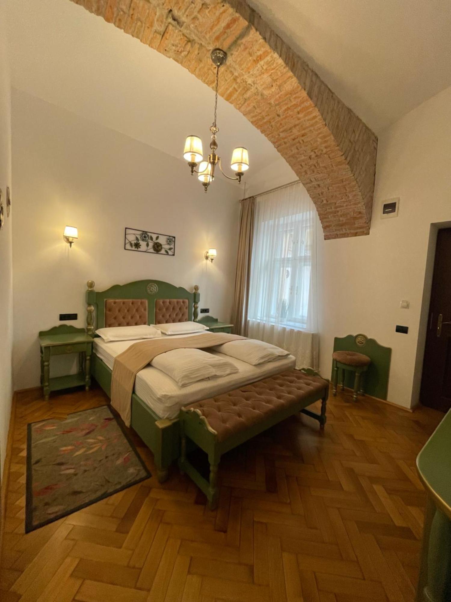 Апартаменты Casa Lais Брашов Экстерьер фото