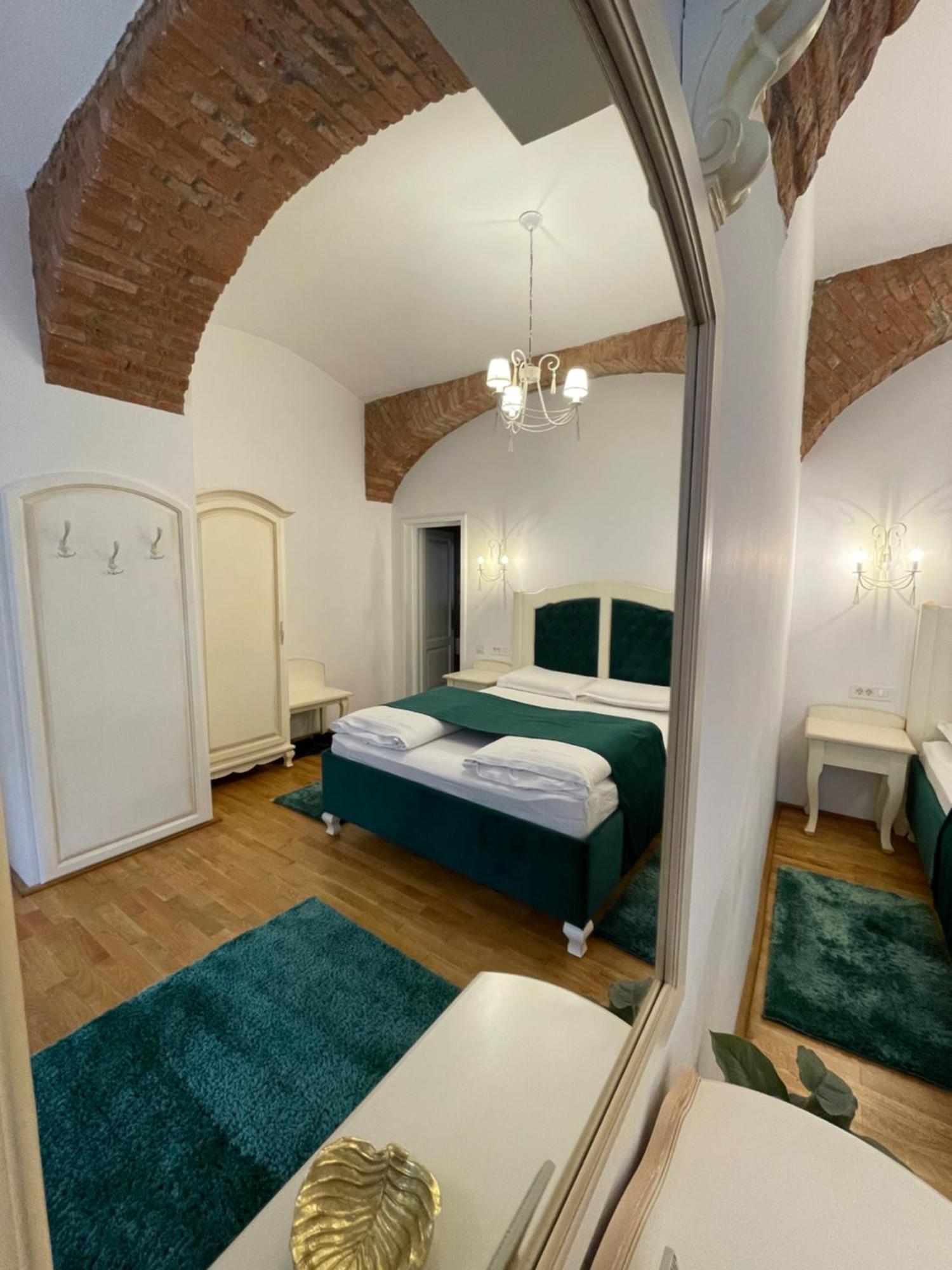 Апартаменты Casa Lais Брашов Экстерьер фото